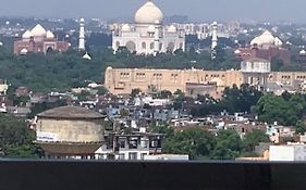 Luxury Penthouse With Taj Mahal View